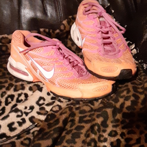orange and pink nikes